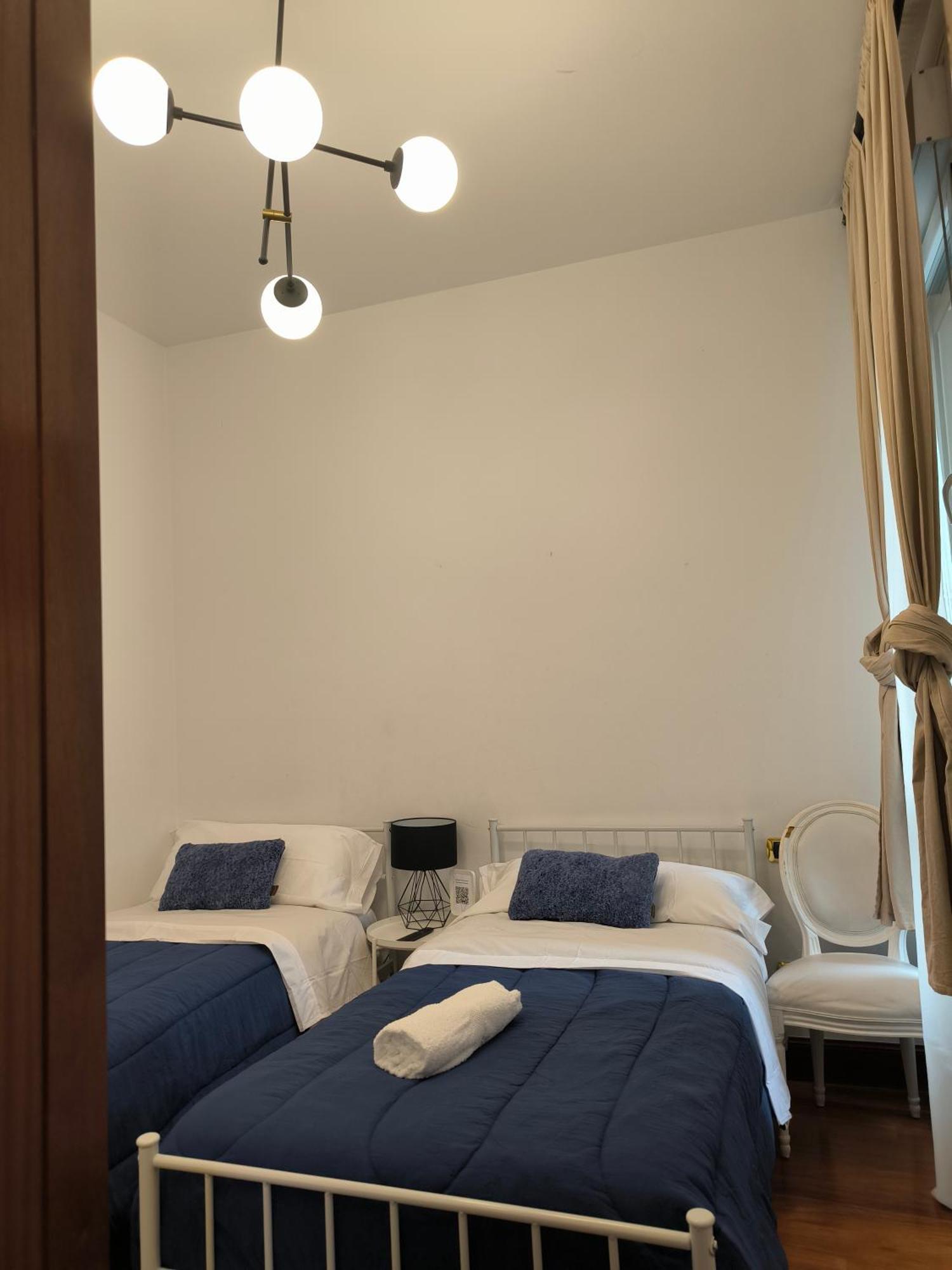 Habitacion Plaza Zabalburu Bilbao Room photo